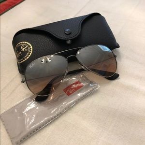 Ray-Ban Polarized Sunglasses RB3558